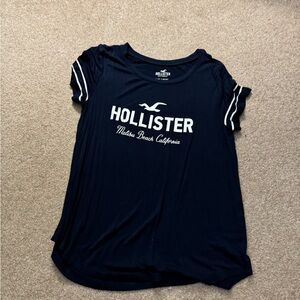 Hollister T shirt women’s